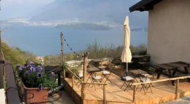 Agriturismo La Sorgente, Prenota Hotel Hotel a Como con parcheggio, Parcheggio