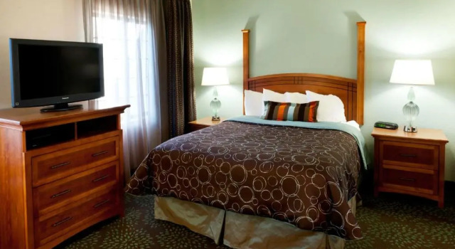 Двухместный номер Standard Staybridge Suites MPLS-Maple Grove/Arbor Lakes by IHG