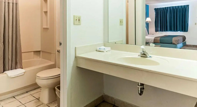 Номер Standard Motel 6-Southgate, MI - Detroit