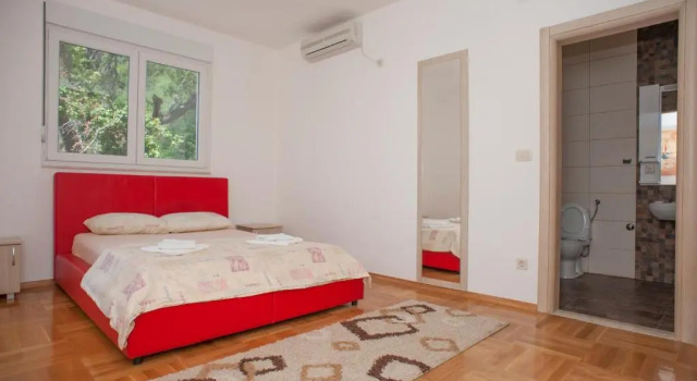 Apartments Villa Simonovic, 예약 아파트 Katun-Rezevici 부드바 지방 자치제