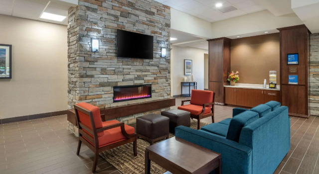 Shilo Inn Suites Hotel - Coeur d'Alene, Varaa Hotelli Coeur d'Alene Idaho