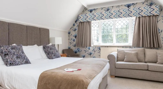 Семейный номер Standard De Rougemont Manor Hotel & Suites