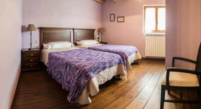 Casa Insol, Book Hotel Hotels in Aragon with Parking, Parking