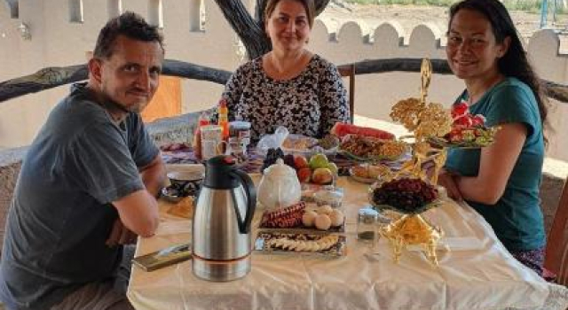 Deshon Qala Guest House