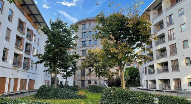 Entire Apartment in Heart of Dublin, Забронировать Апартаменты/квартира Дублин Каунти Дублин, рядом с The Point Club