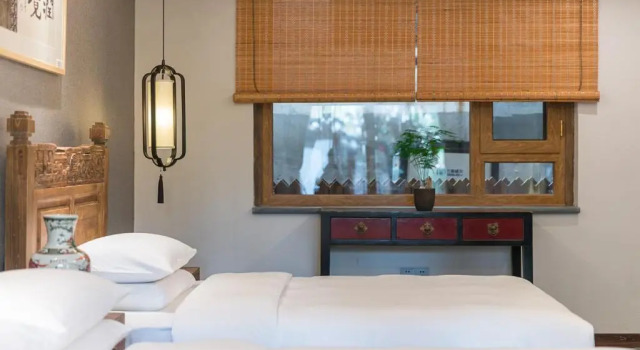 Семейный номер Standard Lijiang FYS Wen Jin Yuan Hotel