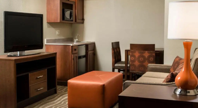 Полулюкс Holiday Inn Hotel & Suites Des Moines-Northwest by IHG