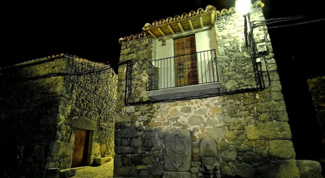 Apartamentos A Fala en San Martin de Trevejo, Batuecas 1 y Trevejo, PIzarro 24, Sierra de Gata, Book Apartment Hotels in Extremadura with a Pool, Swimming Pool
