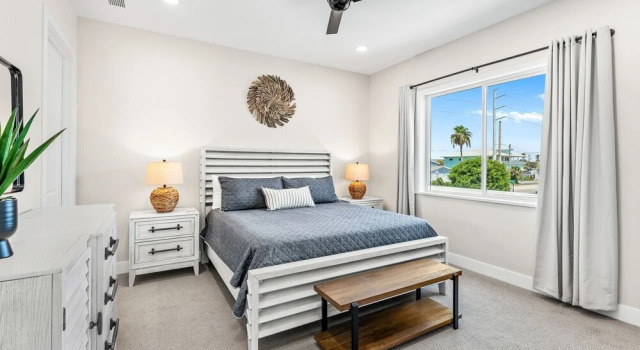 30 8th Avenue, Book Villa Villaer i Florida, Villa