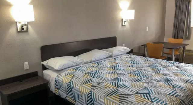 Motel 6 Columbus, OH - Quarter Horse, Book Motel Columbus Ohio