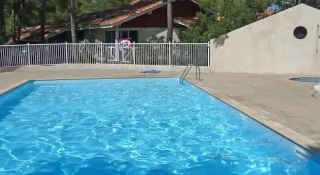 Holiday Home Golf Loisirs.1, Prenota Appartamento Hotel a Aquitania con parcheggio, Parcheggio