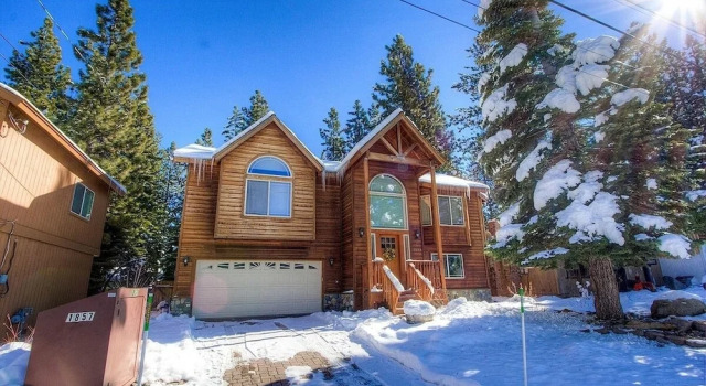 Pine Mountain Paradise 3 Bedroom Home by RedAwning