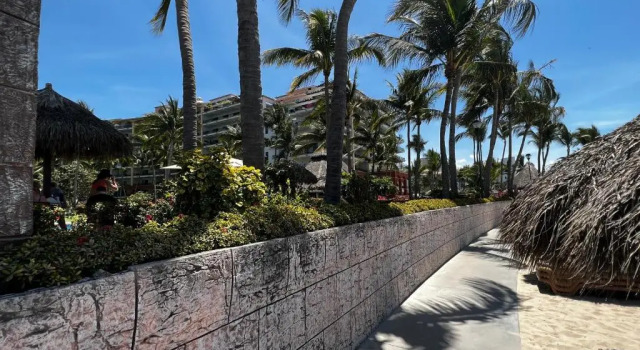 Апартаменты с 2 комнатами Beachfront 2 bedroom Condo in Playa Royale Resort, Nuevo Vallarta