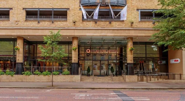Номер Standard Дуплекс Clayton Hotel Belfast City