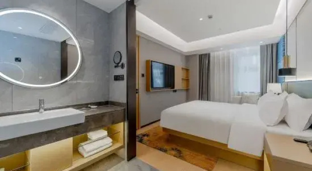 Люкс Business Ramada by Wyndham Shanghai Pudong