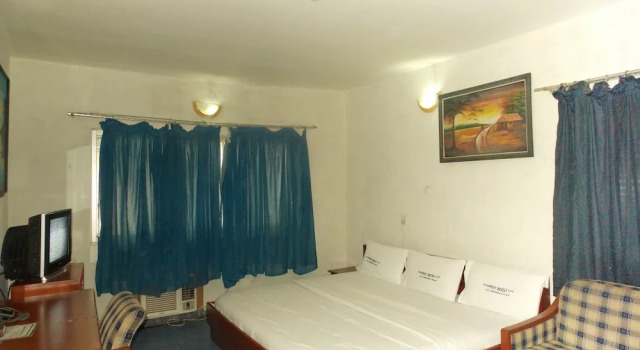 Vegas Hilton Hotel, Book Hotel Ogba Lagos