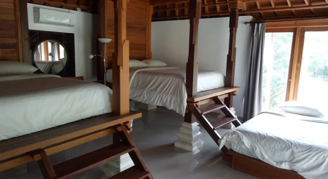 Номер Deluxe с балконом и с видом на сад Pier26 Bali Homestay
