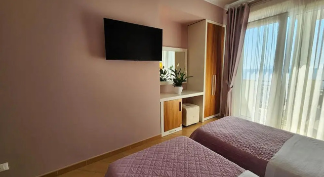 Двухместный номер Standard с балконом и с видом на море Hotel Gold