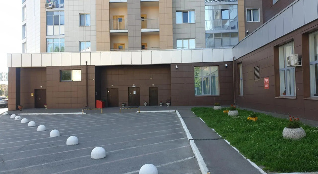 Apartment WinWin (WinWin) on Pavlyukhina street 110V, Prenota Appartamento Hotel a Tatarstan con parcheggio, Parcheggio