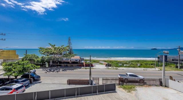 Апартаменты Feel the sea Breeze in This Condominium 220m From the Beach - Ibhs