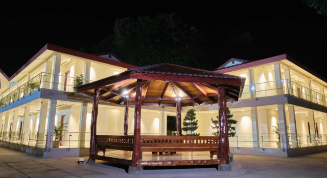 Niathu Resort, Varaa Lomakeskus Hotellit Nagaland pysäköinnillä, Pysäköinti