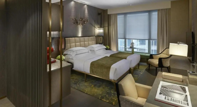 Двухместный номер L450 Superior Mandarin Oriental The Landmark, Hong Kong