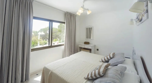 Апартаменты c 1 комнатой с балконом и с видом на бассейн Apartamentos Barbarroja - Formentera Break