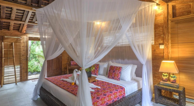 Villa Karisa Bali, Забронировать Бутик-отель Отели Семиньяк с парковкой, рядом с Улица Оберой-стрит, Парковка