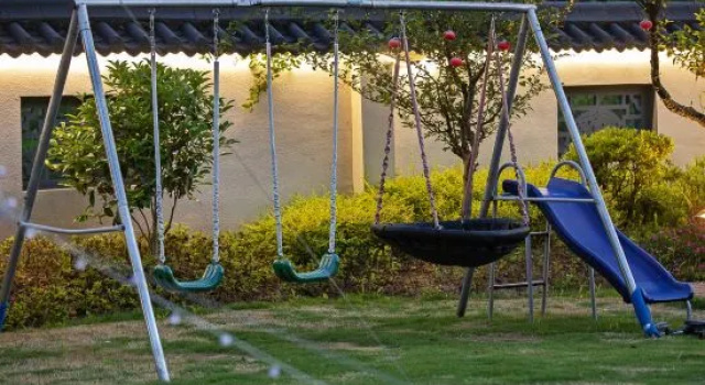 Yuepu Courtyard Green Forest Wild Luxury Family Holiday Homestay (Anji Yunshang Grassland Branch), Prenota Hotel Huzhou Zhejiang