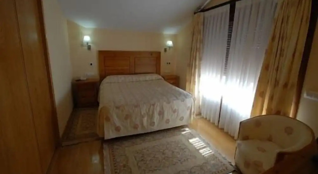 Hotel Peñarrubia, Book Hotel Hotels in Aragon with Parking, Parking