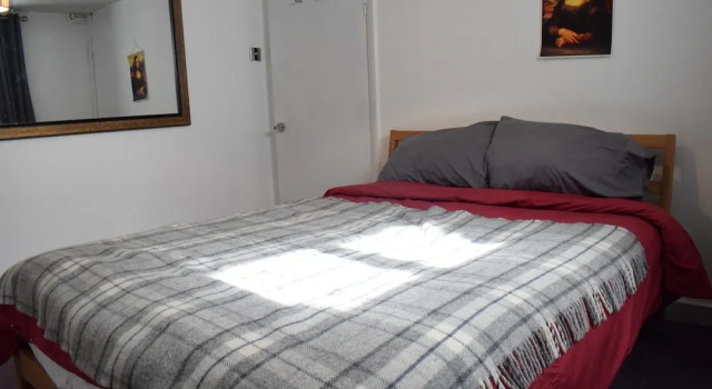 1 Bedroom Flat With Garden In Lambeth, Забронировать Отель Отели Лондона 3 звезды, рядом с Памятник «Боудикка и ее дочери», 3*