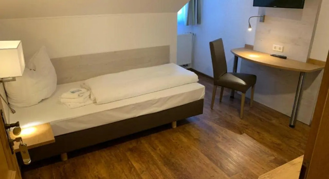 Hotel Waibstadter Hof, Reserva ahora Hotel Waibstadt Baden-Wurtemberg
