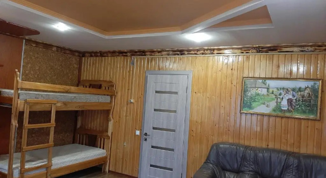 Zatyshok, Prenota Hotel Plavie 