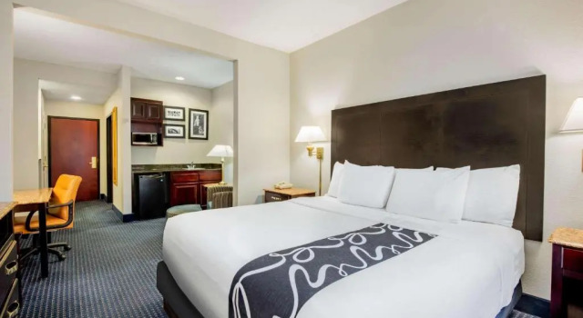 Двухместный номер Deluxe La Quinta by Wyndham Mt. Laurel - Philadelphia