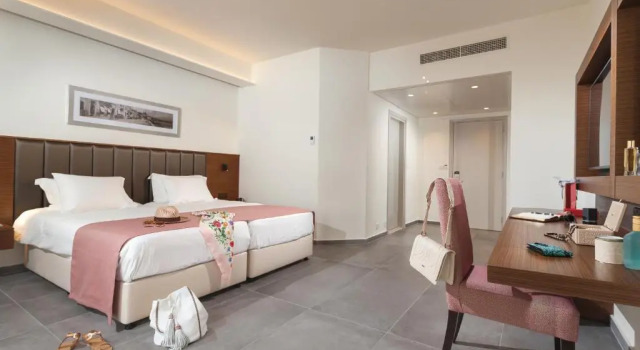 Двухместный номер Inland View St Raphael Resort & Marina