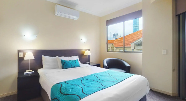 Студия с балконом Bridgewater Apartments