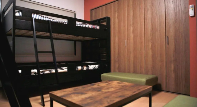 Кровать в общем номере (женский номер) Maru House - Hostel