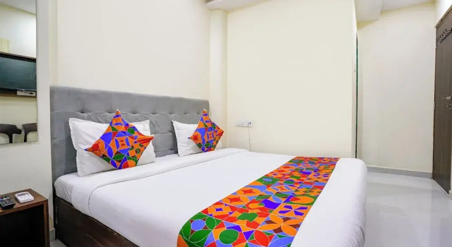 Fabhotel Lexus.5, Забронировать Отель Отели штата Махараштры 3 звезды, 3*