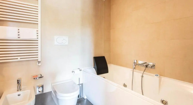Полулюкс Sweet Sweet Hotel