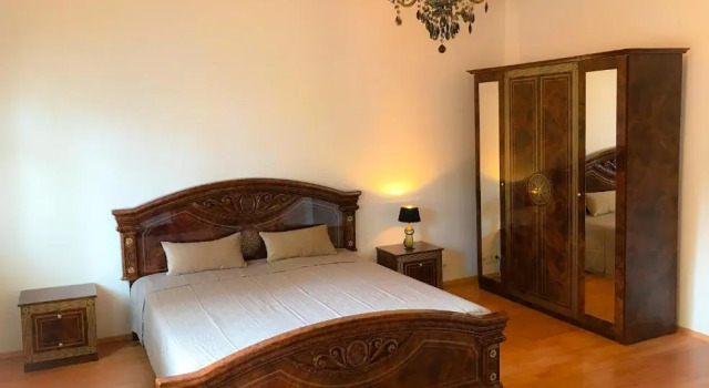 "Casa20200" 2 Apartments bis 150qm für Business, Familien, Gruppen, Handwerker Nahe BERLIN !! 150 qm Apartment for BUSINESS , FAMILIES near BERLIN!!, Prenota Appartamento Appartamenti a Falkensee, Appartamento