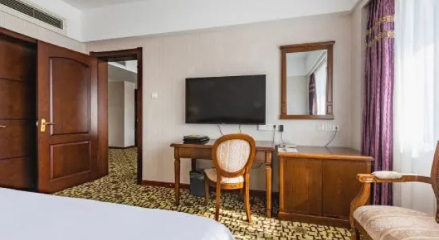 Люкс Dandong Yalu River Hotel Wassim Hotel