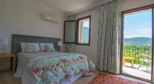 Вилла с балконом Villa Kaya Peace 4 Bedroom