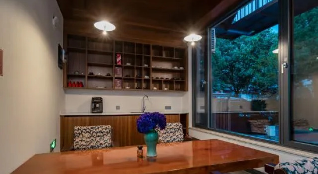 Qinran · Hot Spring Private Bath Courtyard B&B (Tengchong Century City Branch)