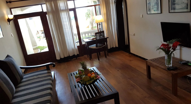 Suite Lanka, Забронировать Отель Бизнес-отели Хиккадува, рядом с Пляж Хиккадувы, 4* 5*