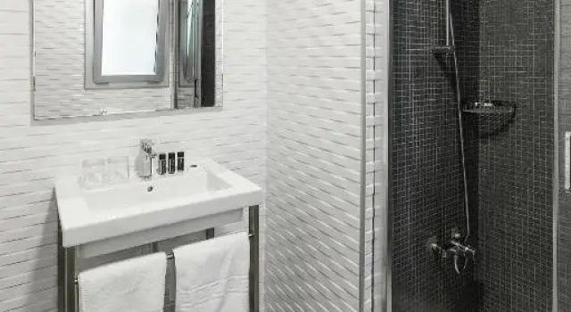 Двухместный номер Standard с балконом Hostal Pensió Maricel