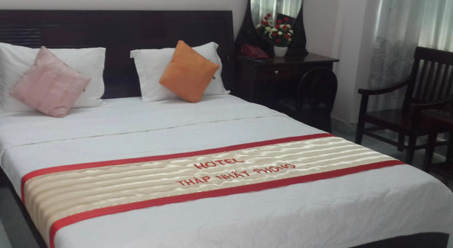 Thap Nhat Phong Hotel