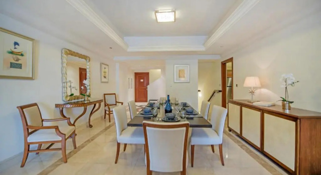 Коттедж Luxurious 3BR Townhouse with Maid's & Private Pool in Palm Jumeirah