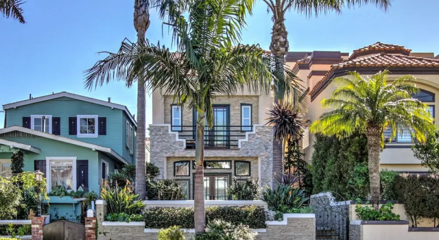 Designer - 3 Br Home