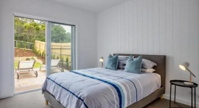 Mollys Beach House:, Book Hotel Red Hill 