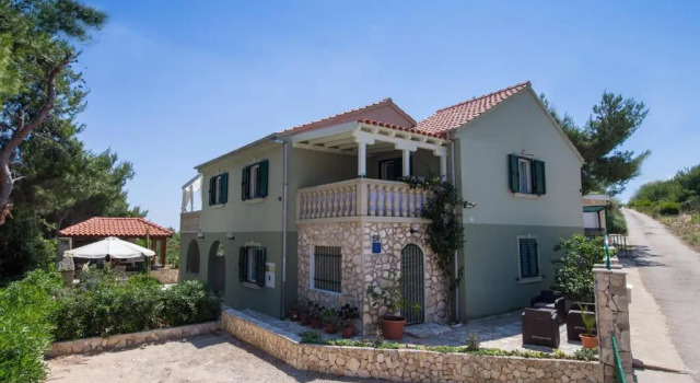 Студия Apartments Perla